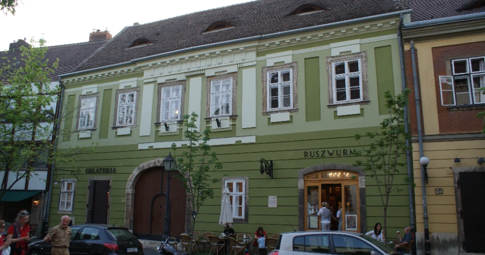 Budapest's 8 Best Historic Coffee Houses