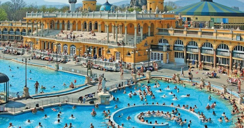 Thermal Baths in Budapest: Which One Should You Choose?