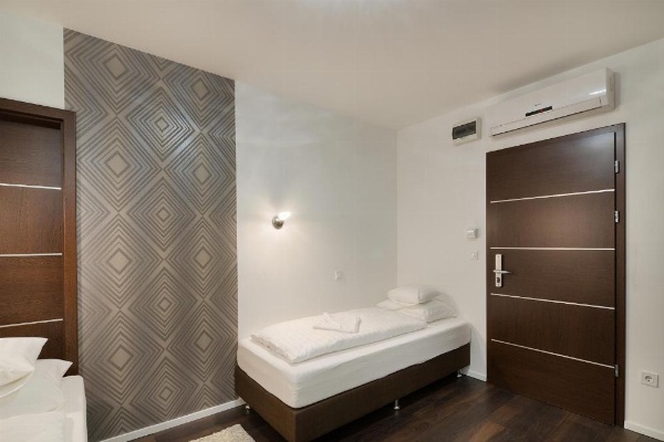 Paulay Downtown Apartments image 12